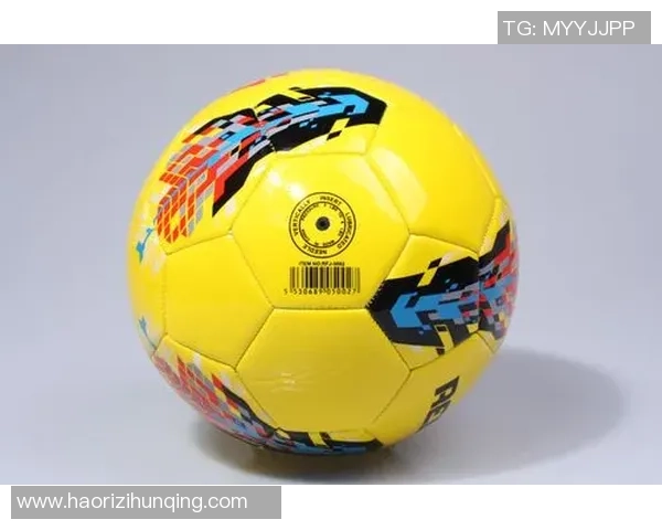 足球装备选购指南：如何选择适合你的球拍和配件